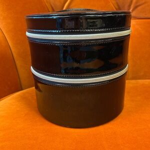 2019 LANCÔME BLACK PATENT FAUX LEATHER YRAIN CASE WITH MIRROR